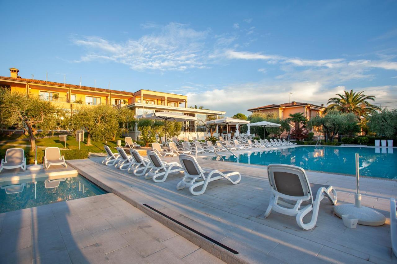 Hotel Villa Olivo Resort 3S Bardolino Kültér fotó