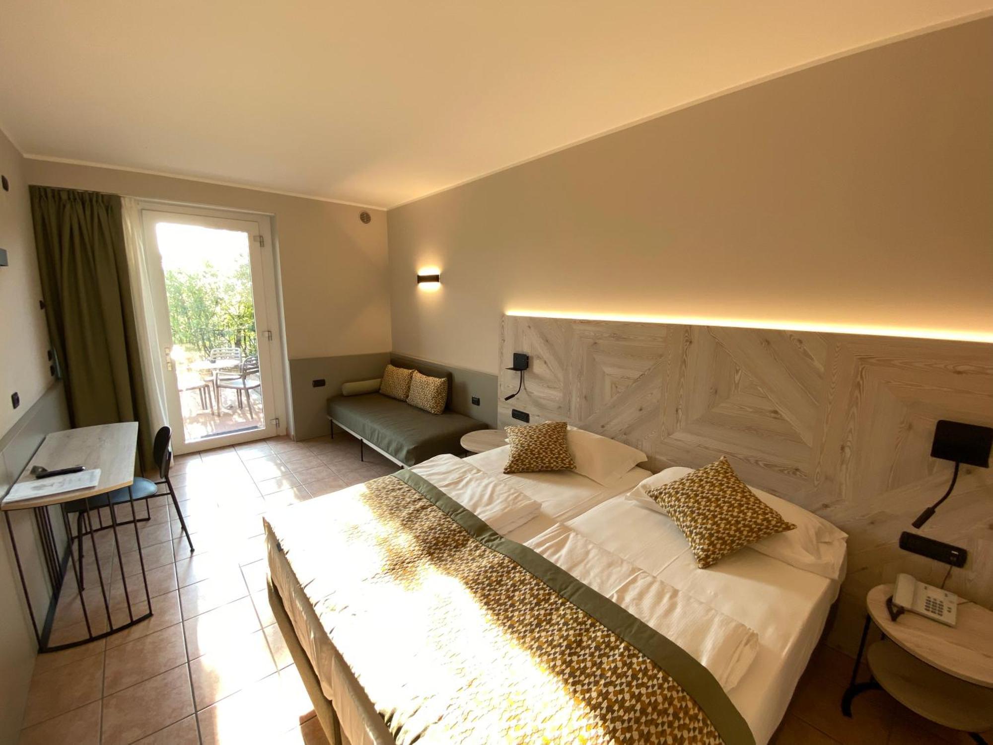 Hotel Villa Olivo Resort 3S Bardolino Kültér fotó