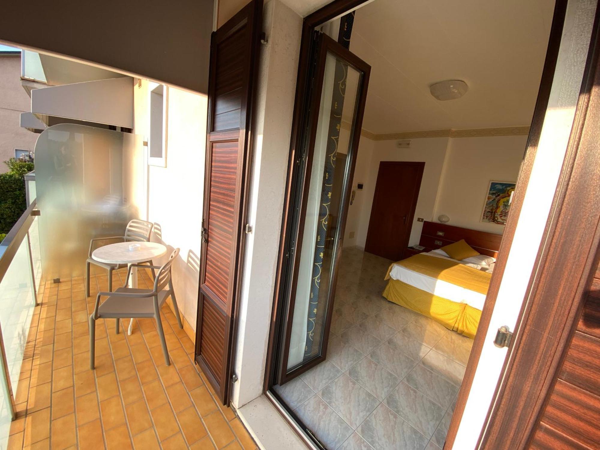 Hotel Villa Olivo Resort 3S Bardolino Kültér fotó