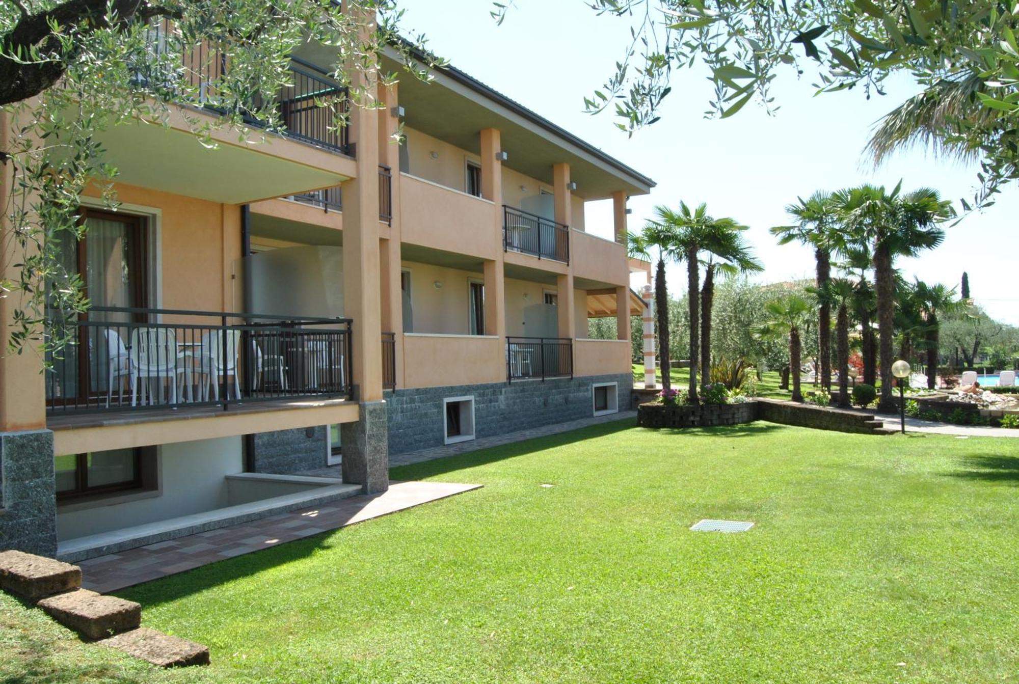 Hotel Villa Olivo Resort 3S Bardolino Kültér fotó