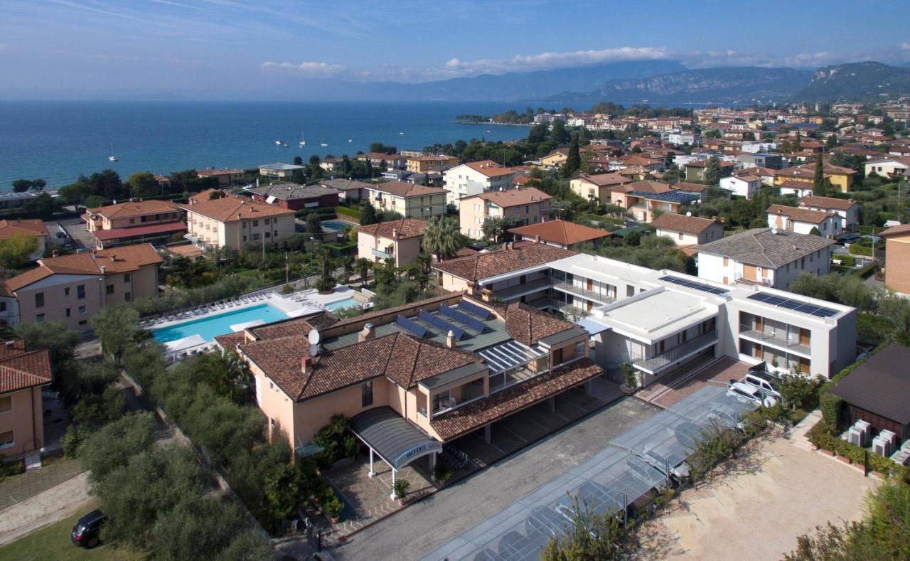 Hotel Villa Olivo Resort 3S Bardolino Kültér fotó